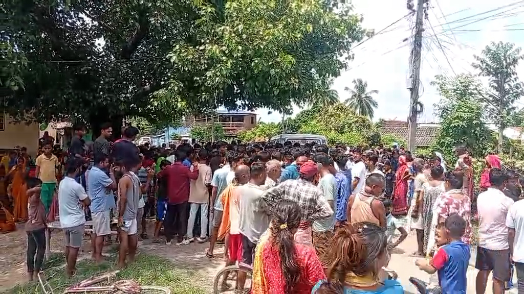 विद्यालयकै बसले किचेर बालकको मृत्यु